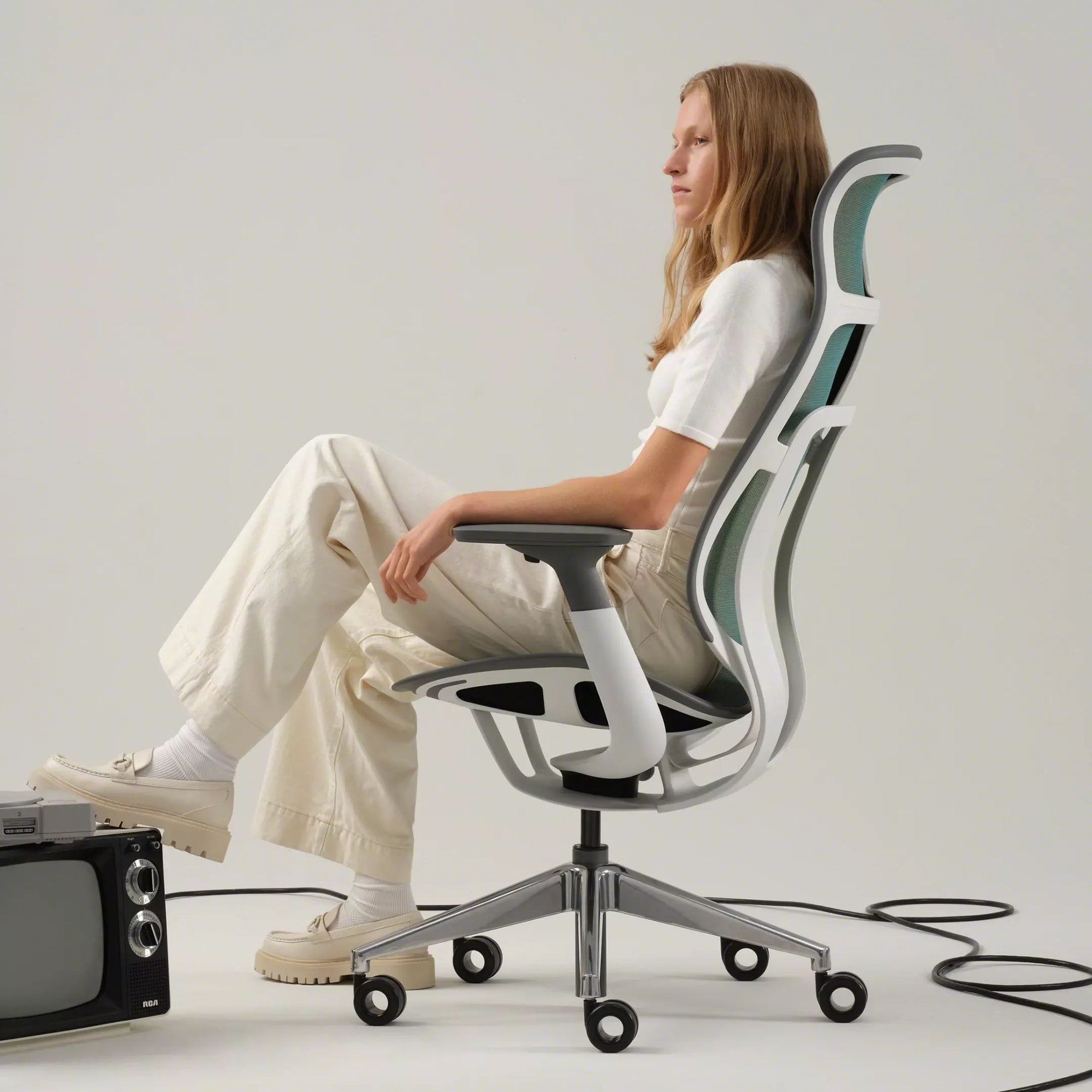 Steelcase Karman with High Back CarbonNeutral®